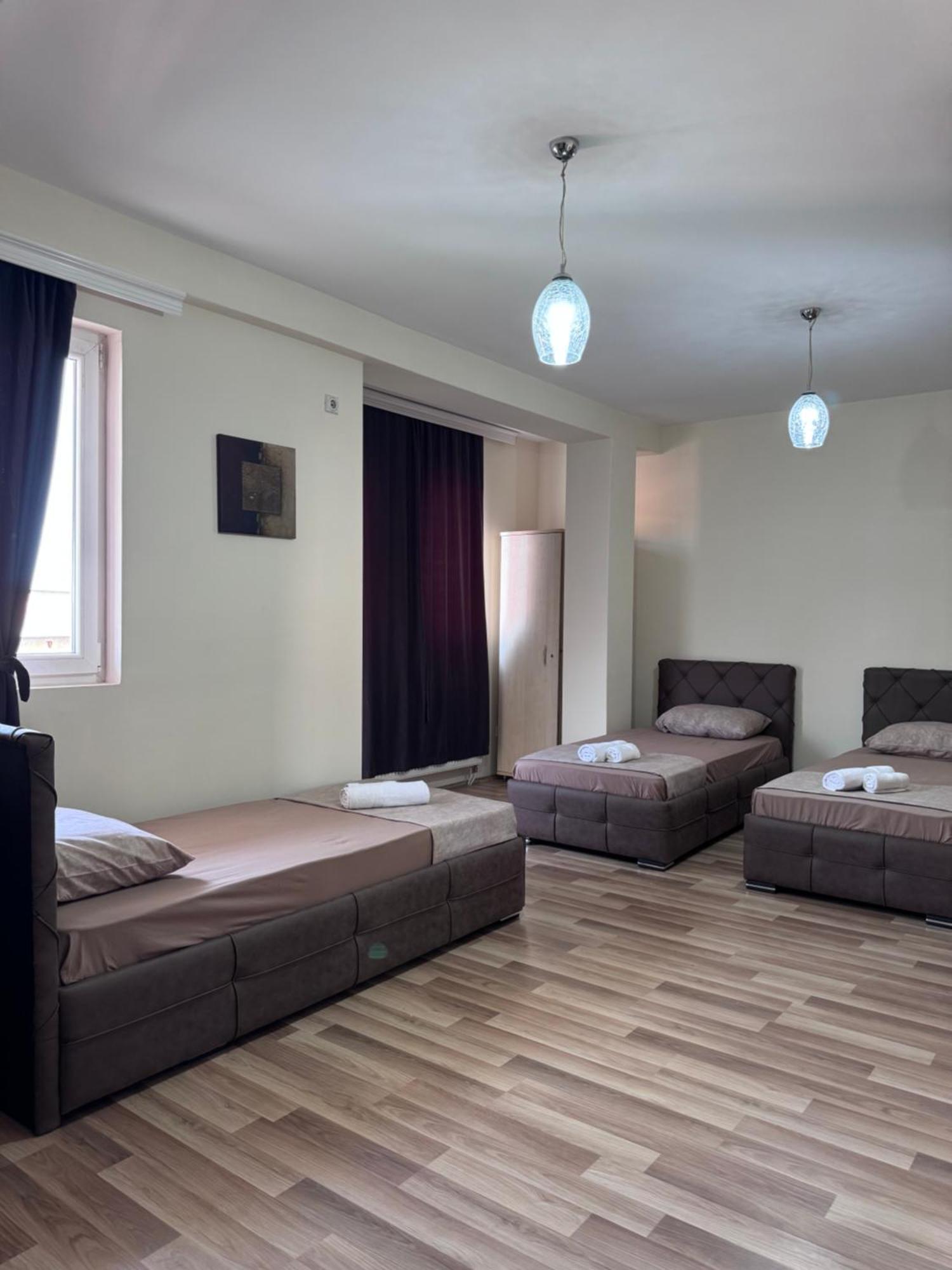 Hotel Balkan Skopje Buitenkant foto