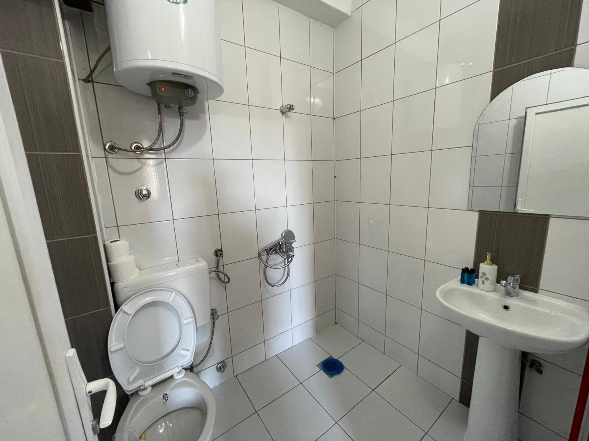 Hotel Balkan Skopje Buitenkant foto