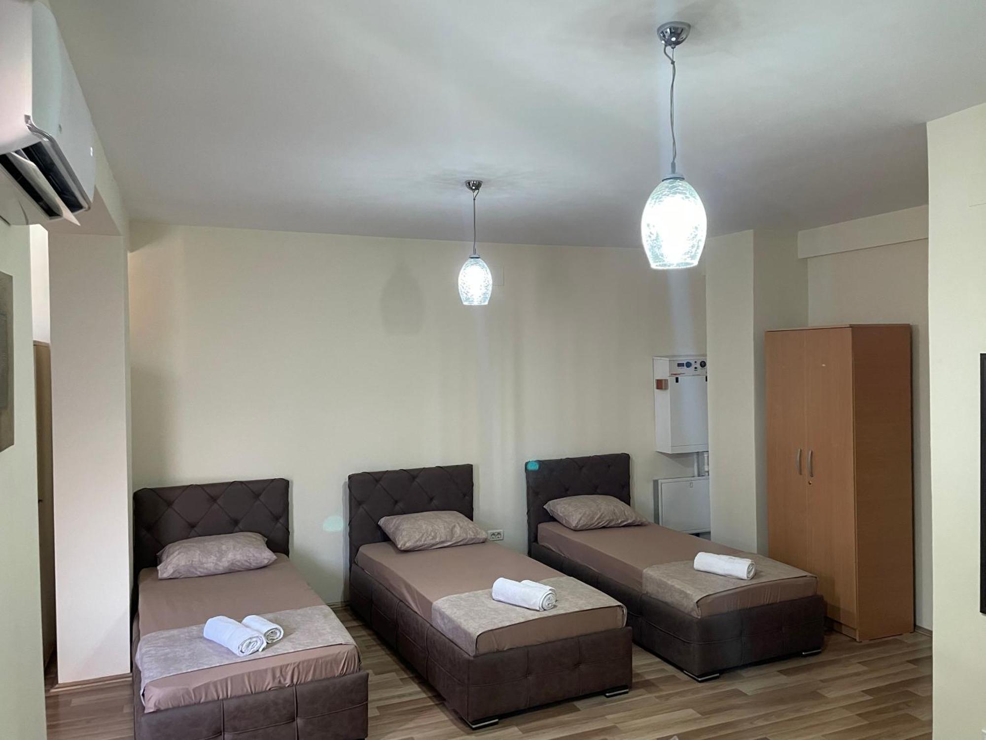Hotel Balkan Skopje Buitenkant foto